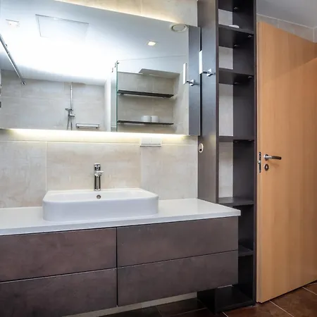 Dream - Stylish Near Old Town With Free Parking Tallinn